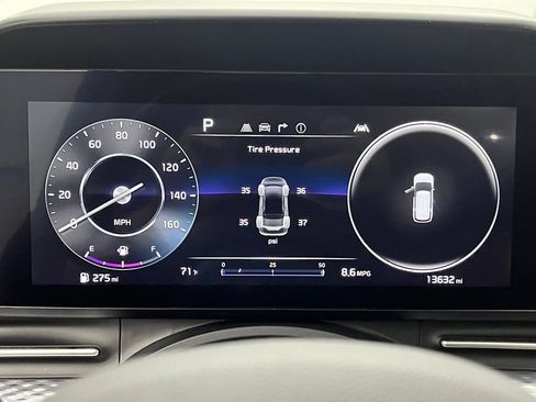 Used 2024 Kia Carnival SX Prestige FWD image 25