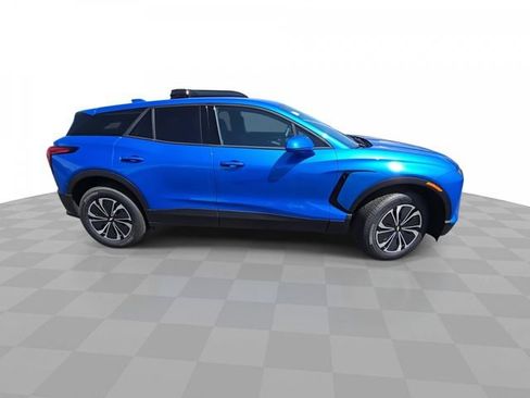 New 2025 Chevrolet Blazer EV LT image 9