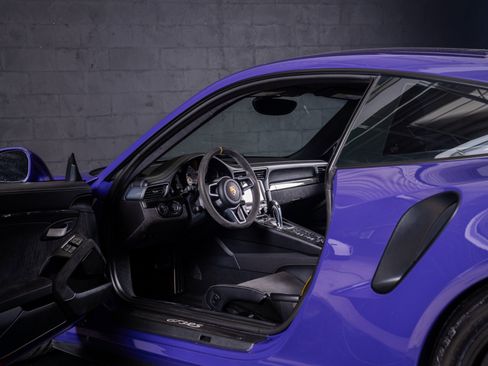Used 2016 Porsche 911 GT3 RS RWD image 12