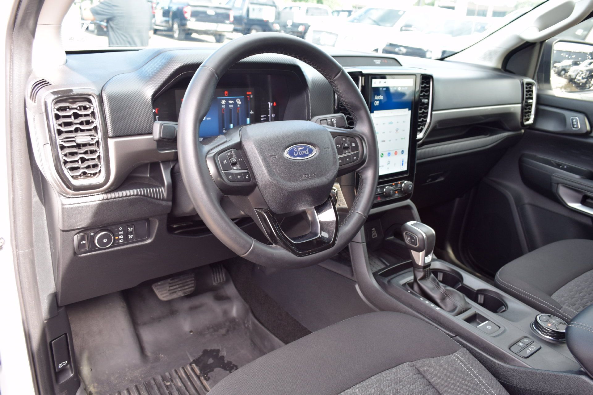 Used 2025 Ford Ranger XLT w/ FX4 Off-Road Package AWD/4WD image 14