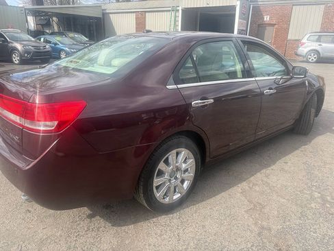 Used 2011 Lincoln MKZ w/ 102A Rapid Spec Order Code FWD image 7