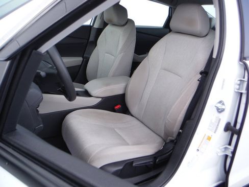 Used 2023 Honda Accord LX image 12