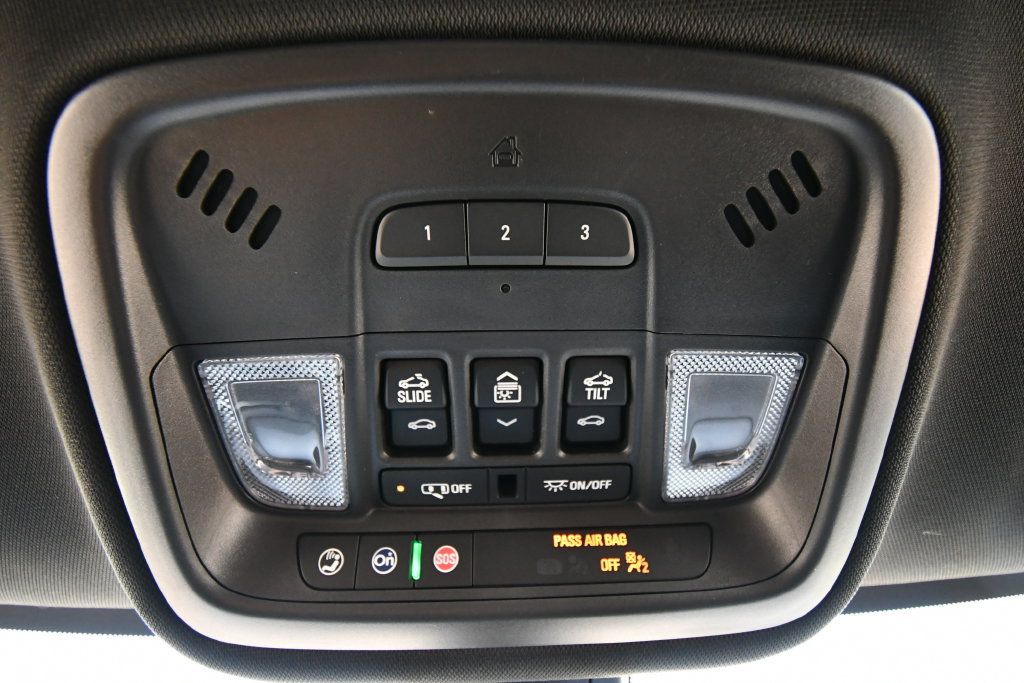 Used 2024 Chevrolet Traverse RS AWD/4WD image 33