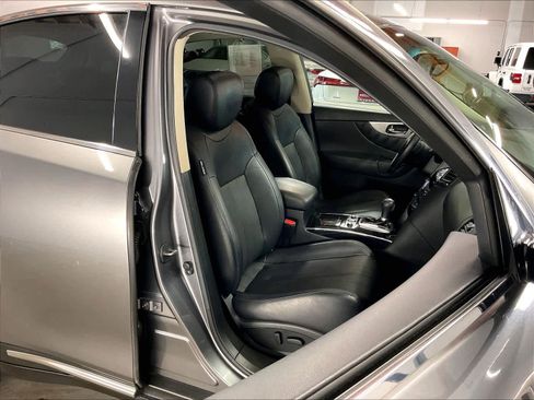 Used 2015 INFINITI QX70 AWD w/ Premium Package image 9