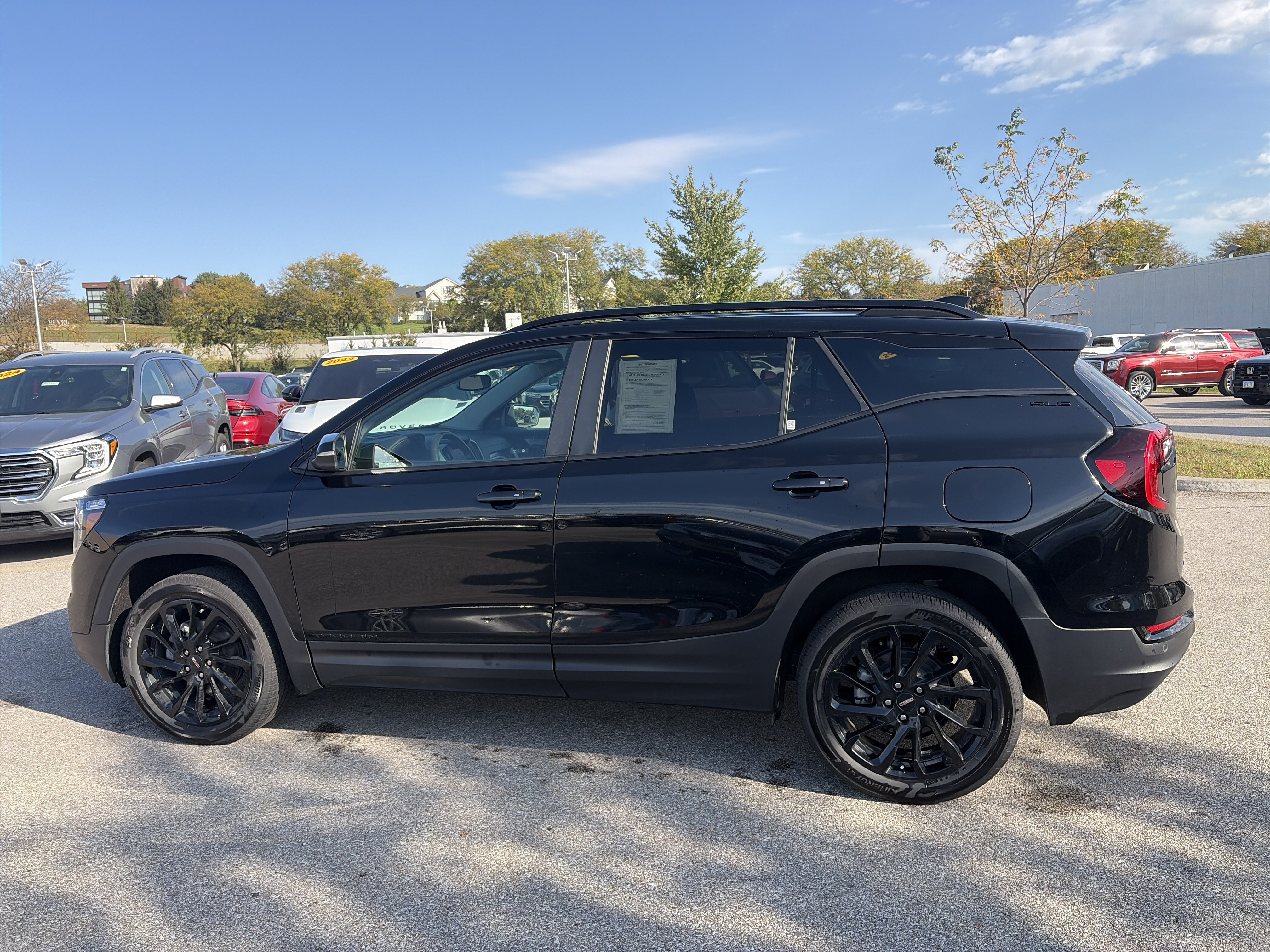 Used 2024 GMC Terrain SLE w/ Elevation Edition AWD/4WD image 8