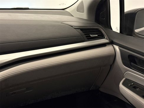Used 2018 Honda Odyssey EX-L image 18
