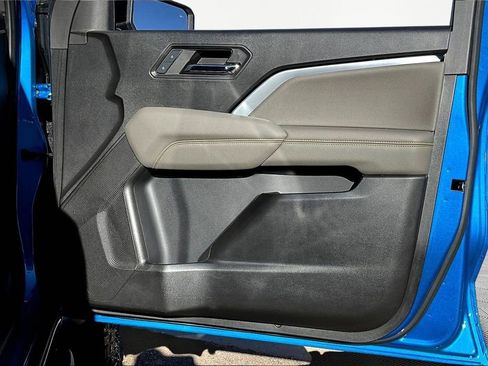 Used 2024 Chevrolet Colorado ZR2 w/ ZR2 Convenience Package III image 19