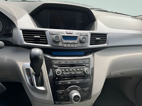 Used 2012 Honda Odyssey Touring image 11