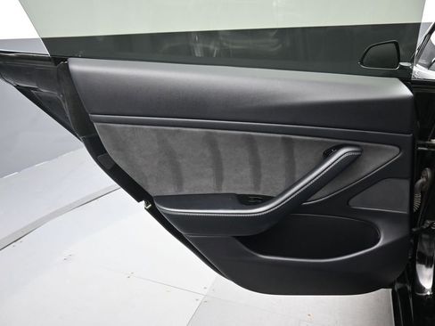 Used 2019 Tesla Model 3 Performance image 29
