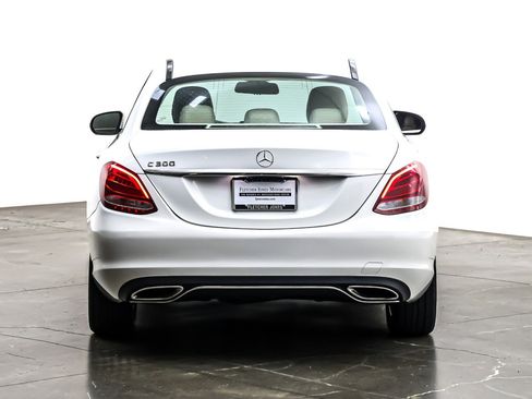 Used 2017 Mercedes-Benz C 300 Sedan image 4