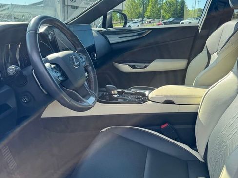 Used 2023 Lexus NX 350 AWD image 8