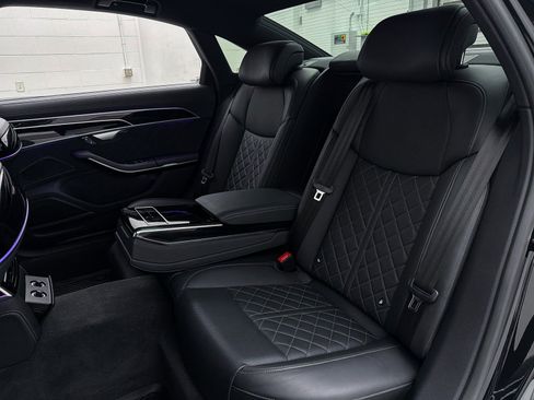 Used 2024 Audi S8 image 39