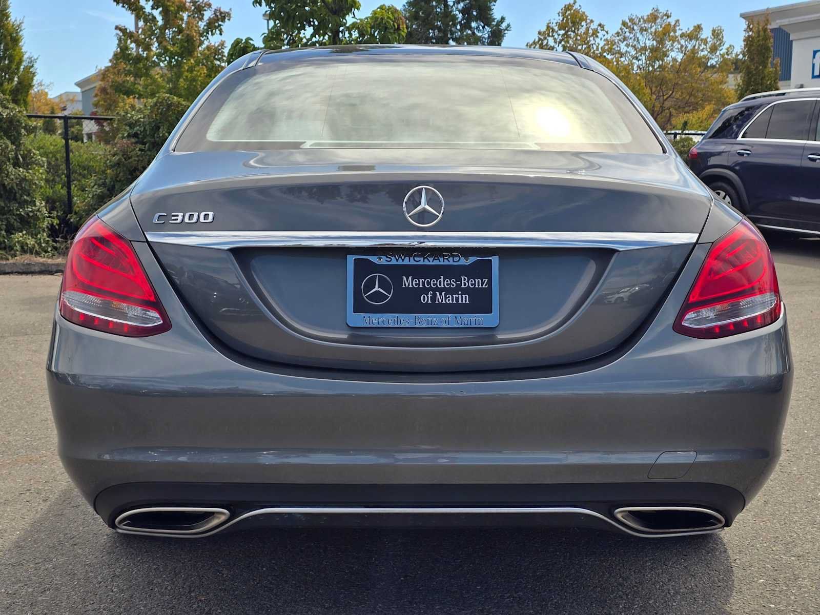 Used 2017 Mercedes-Benz C 300 Sedan image 4