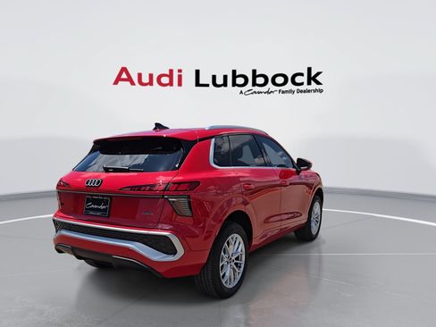 New 2026 Audi Q3 quattro 2.0T AWD/4WD image 8