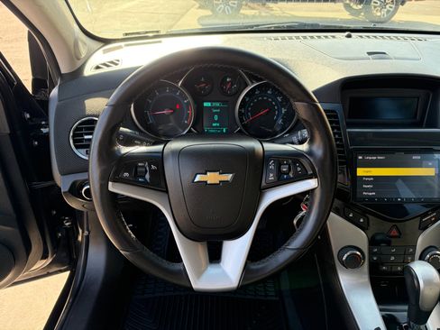 Used 2013 Chevrolet Cruze LT image 12