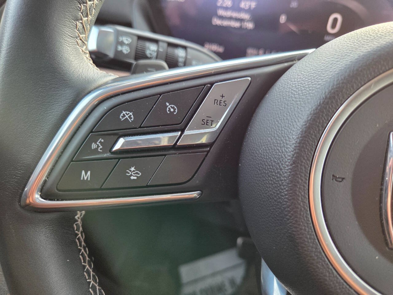 Used 2025 Buick Envision Sport Touring AWD/4WD image 8