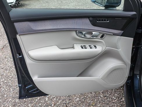 New 2026 Volvo XC90 T8 Ultra w/ Protection Package Premier AWD/4WD image 24