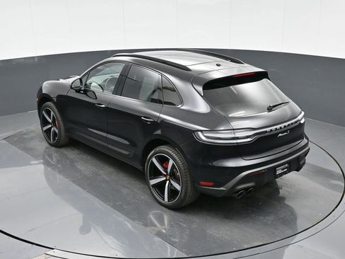 Certified 2024 Porsche Macan S w/ Premium Plus Package image 31