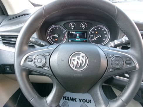 Used 2019 Buick Enclave Essence image 21