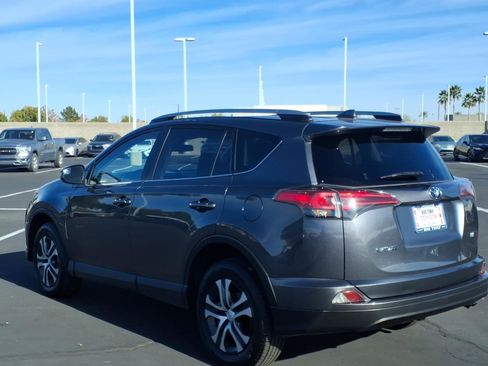 Used 2017 Toyota RAV4 LE image 10