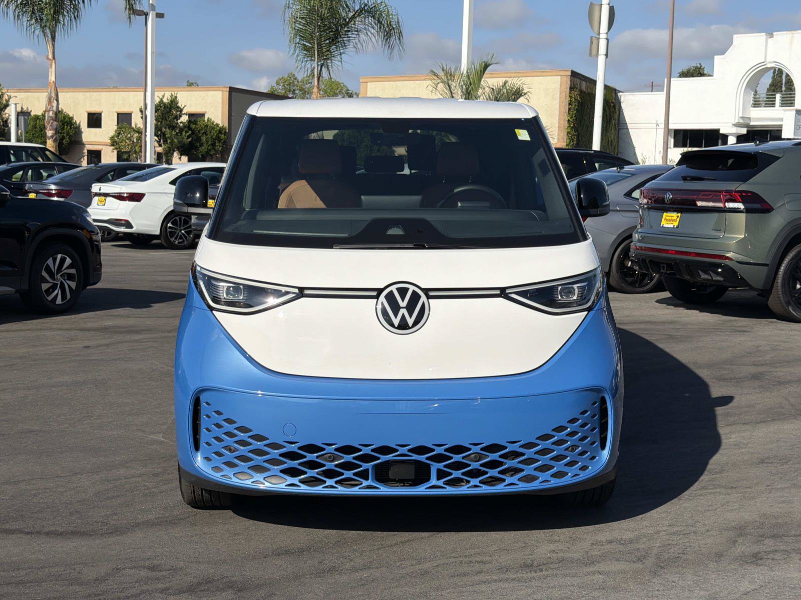Certified 2025 Volkswagen ID. Buzz Pro S RWD image 3