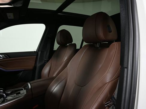 Used 2022 BMW X5 xDrive40i w/ Premium Package AWD/4WD image 5