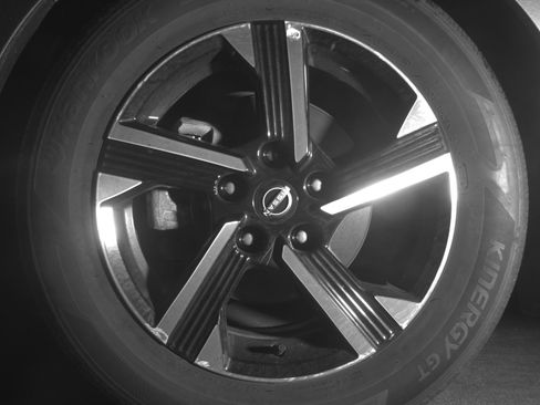 Used 2025 Nissan Sentra SV FWD image 12