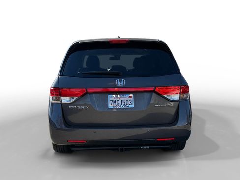 Used 2015 Honda Odyssey Touring image 4