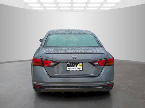 Used 2025 Nissan Altima 2.5 SV image 7