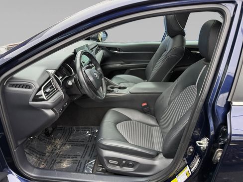 Used 2021 Toyota Camry SE image 9