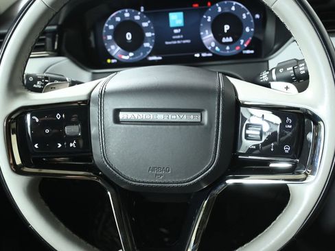 Used 2024 Land Rover Range Rover Velar S image 18