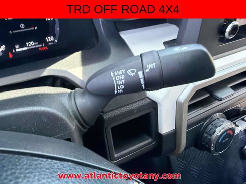 Used 2024 Toyota Tacoma TRD Off-Road AWD/4WD image 32