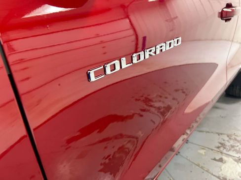 Used 2025 Chevrolet Colorado Z71 w/ Z71 Convenience Package 2 AWD/4WD image 27