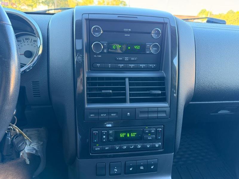 Used 2010 Ford Explorer Sport Trac Limited RWD image 14