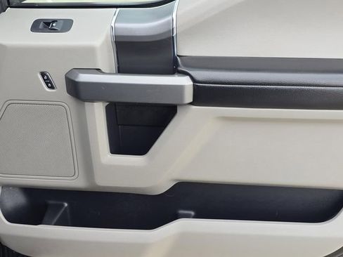 Used 2018 Ford F150 XLT w/ Equipment Group 302A Luxury image 32