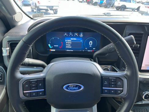 Used 2025 Ford F250 Lariat w/ Chrome Package AWD/4WD image 19