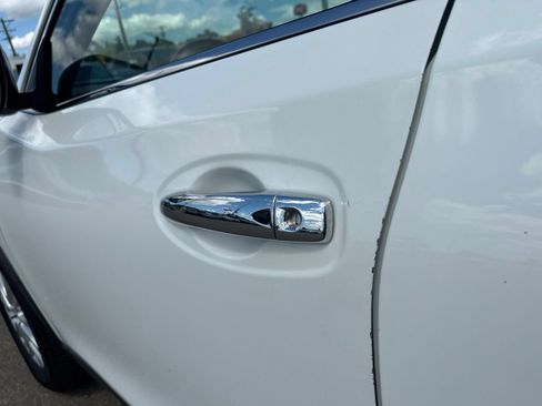 Used 2019 Nissan Rogue SV AWD/4WD image 11