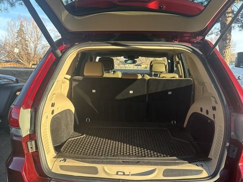 Used 2018 Jeep Grand Cherokee Limited w/ Trailer Tow Group IV image 5