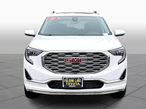 Used 2020 GMC Terrain Denali w/ Denali Premium Package image 3