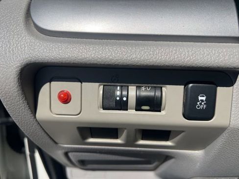 Used 2018 Subaru Forester 2.5i w/ Alloy Wheel Package image 29