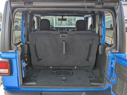 Used 2022 Jeep Wrangler Sport AWD/4WD image 28