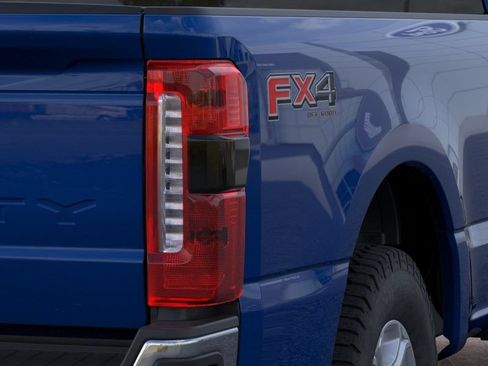 New 2026 Ford F350 XLT w/ XLT Premium Package AWD/4WD image 22