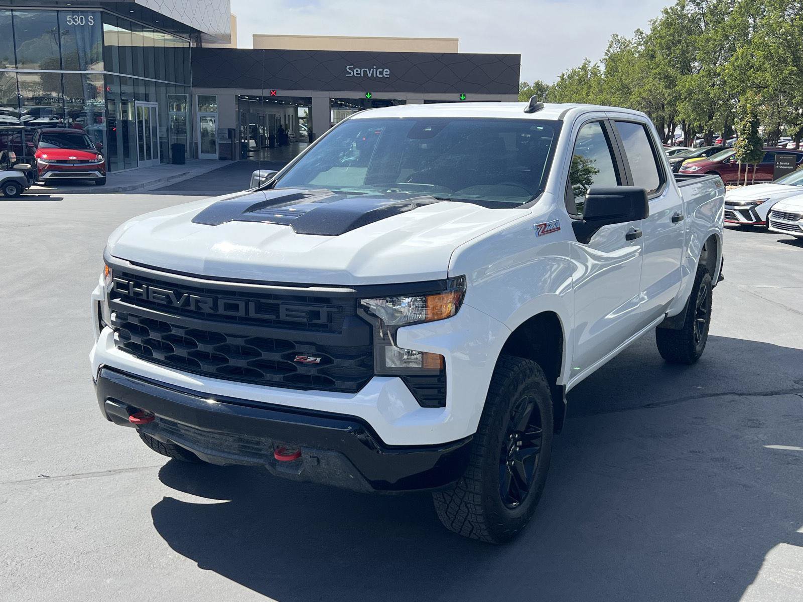 Used 2025 Chevrolet Silverado 1500 Custom Trail Boss AWD/4WD image 10