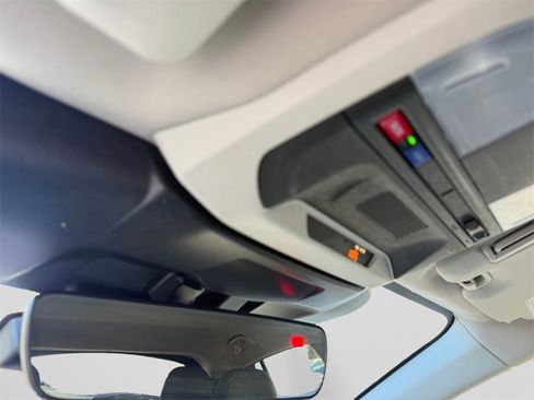 Used 2024 Subaru Crosstrek 2.0i Premium image 27