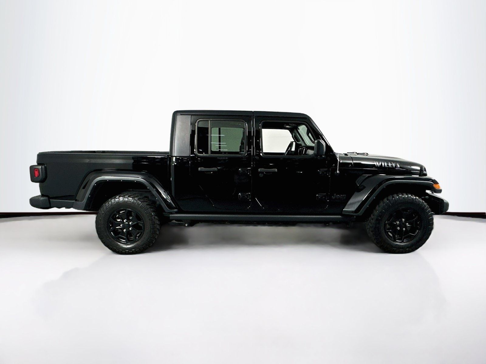 Used 2023 Jeep Gladiator Sport AWD/4WD image 4