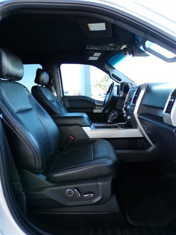 Used 2017 Ford F150 Lariat w/ Equipment Group 502A Luxury AWD/4WD image 29