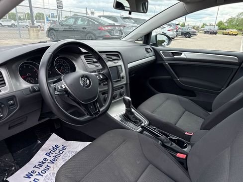 Used 2016 Volkswagen Golf S FWD image 18