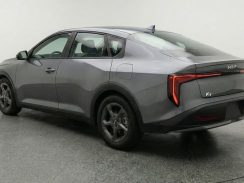 Used 2025 Kia K4 FWD image 6