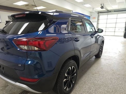 Used 2021 Chevrolet TrailBlazer LT w/ Sun and Liftgate Package image 7