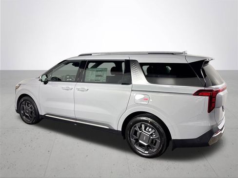 New 2026 Kia Carnival SX image 8